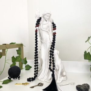 Hecate Mala